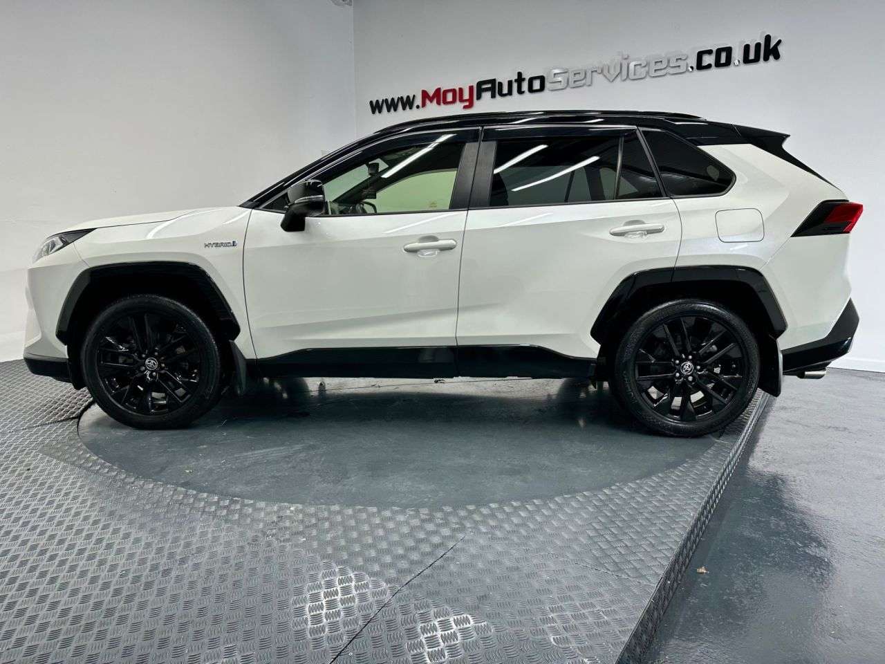 A null TOYOTA RAV4 2.5 VVT-h GPF Dynamic SUV 5dr Petrol Hybrid CVT Euro 6 (s/s) (218 ps) A null TOYOTA RAV4 2.5 VVT-h GPF Dynamic SUV 5dr Petrol Hybrid CVT Euro 6 (s/s) (218 ps)