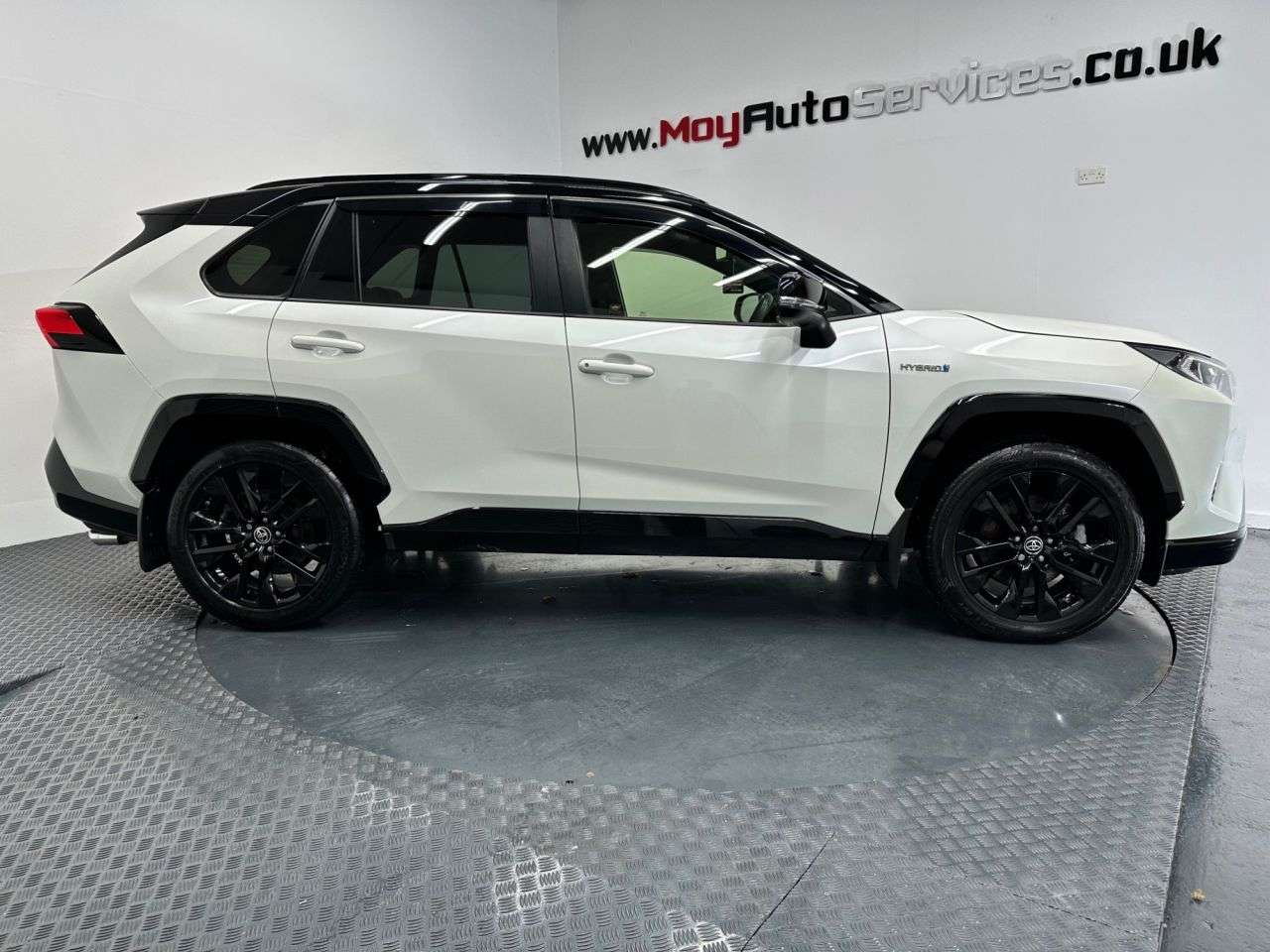 null TOYOTA RAV4 null TOYOTA RAV4