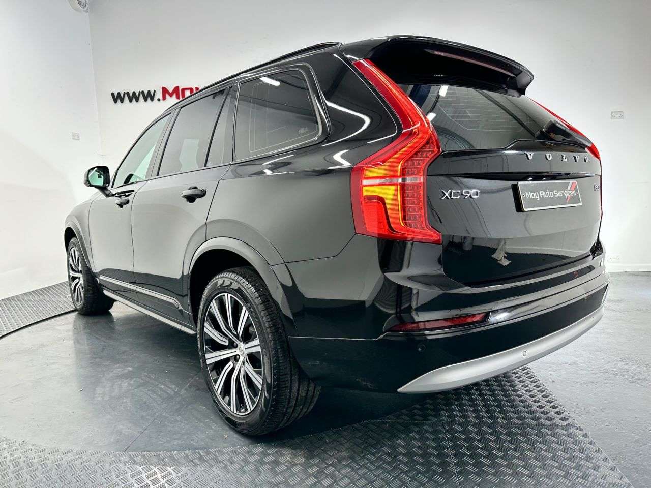A 2022 VOLVO XC90 2.0 B5 MHEV Inscription SUV 5dr Diesel Hybrid Auto 4WD Euro 6 (s/s) (235 ps A 2022 VOLVO XC90 2.0 B5 MHEV Inscription SUV 5dr Diesel Hybrid Auto 4WD Euro 6 (s/s) (235 ps
