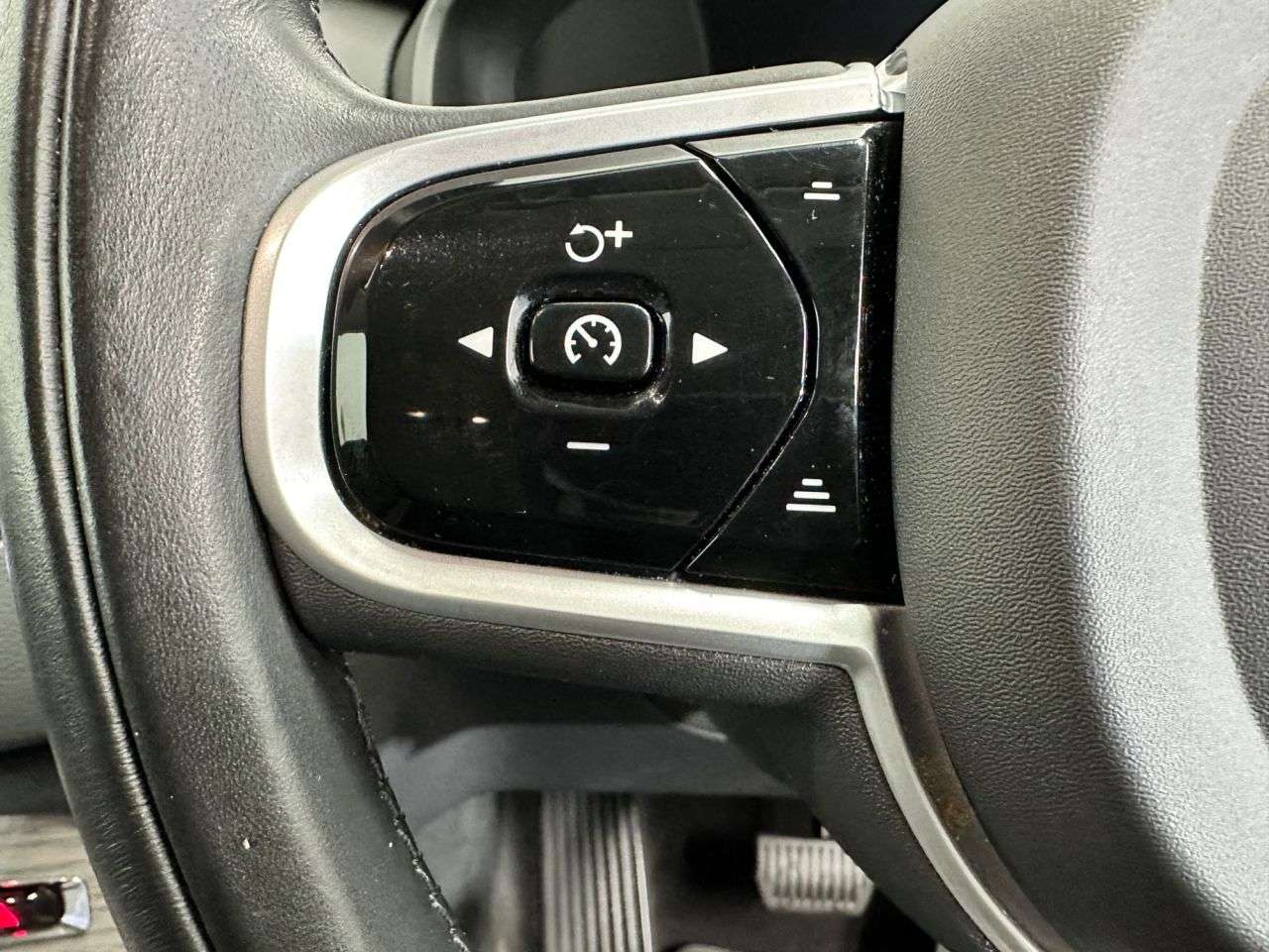 2022 VOLVO XC90 2022 VOLVO XC90