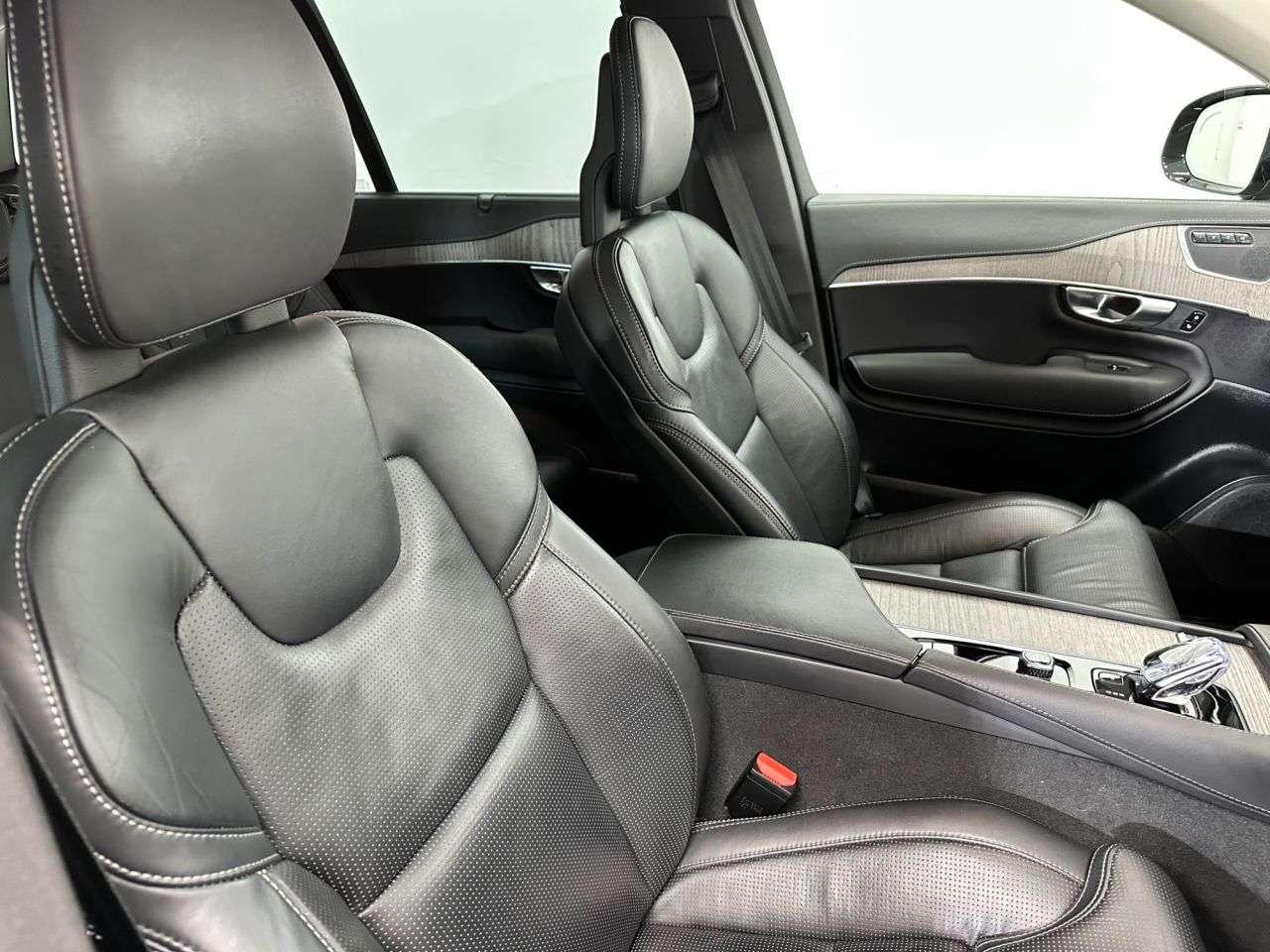 2022 VOLVO XC90 2022 VOLVO XC90