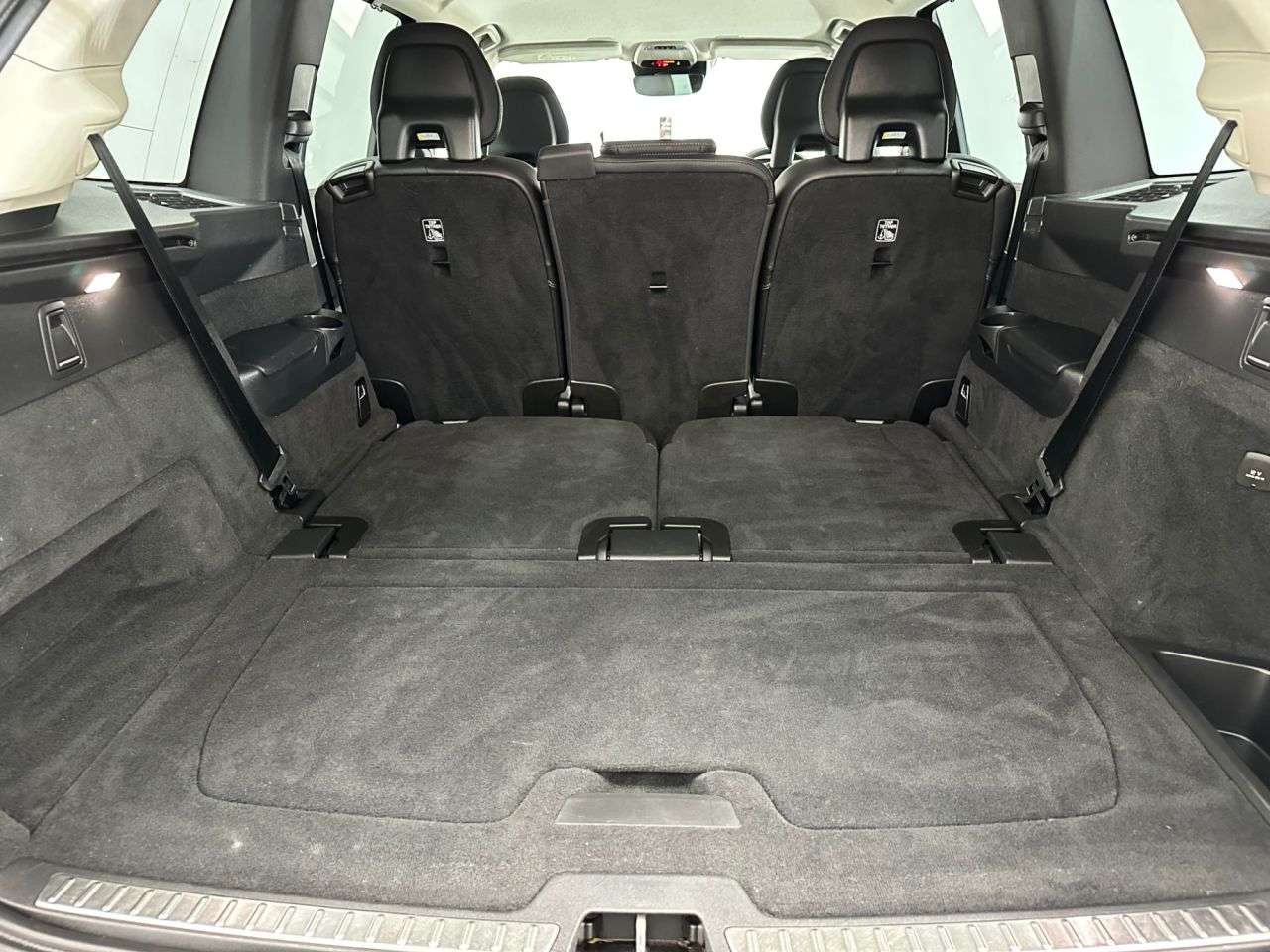 2022 VOLVO XC90 2022 VOLVO XC90