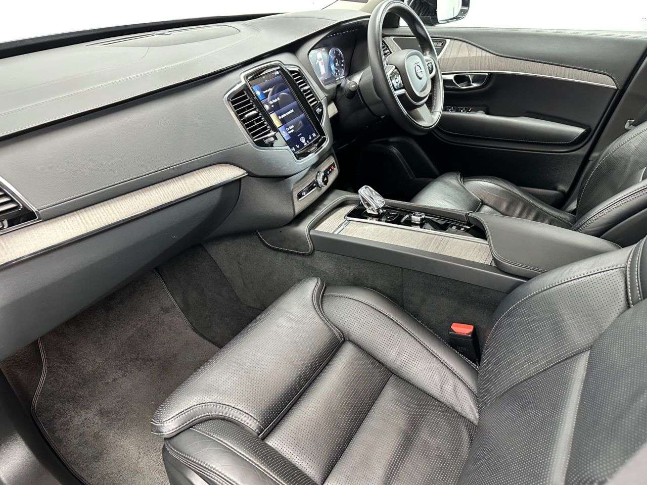 2022 VOLVO XC90 2022 VOLVO XC90