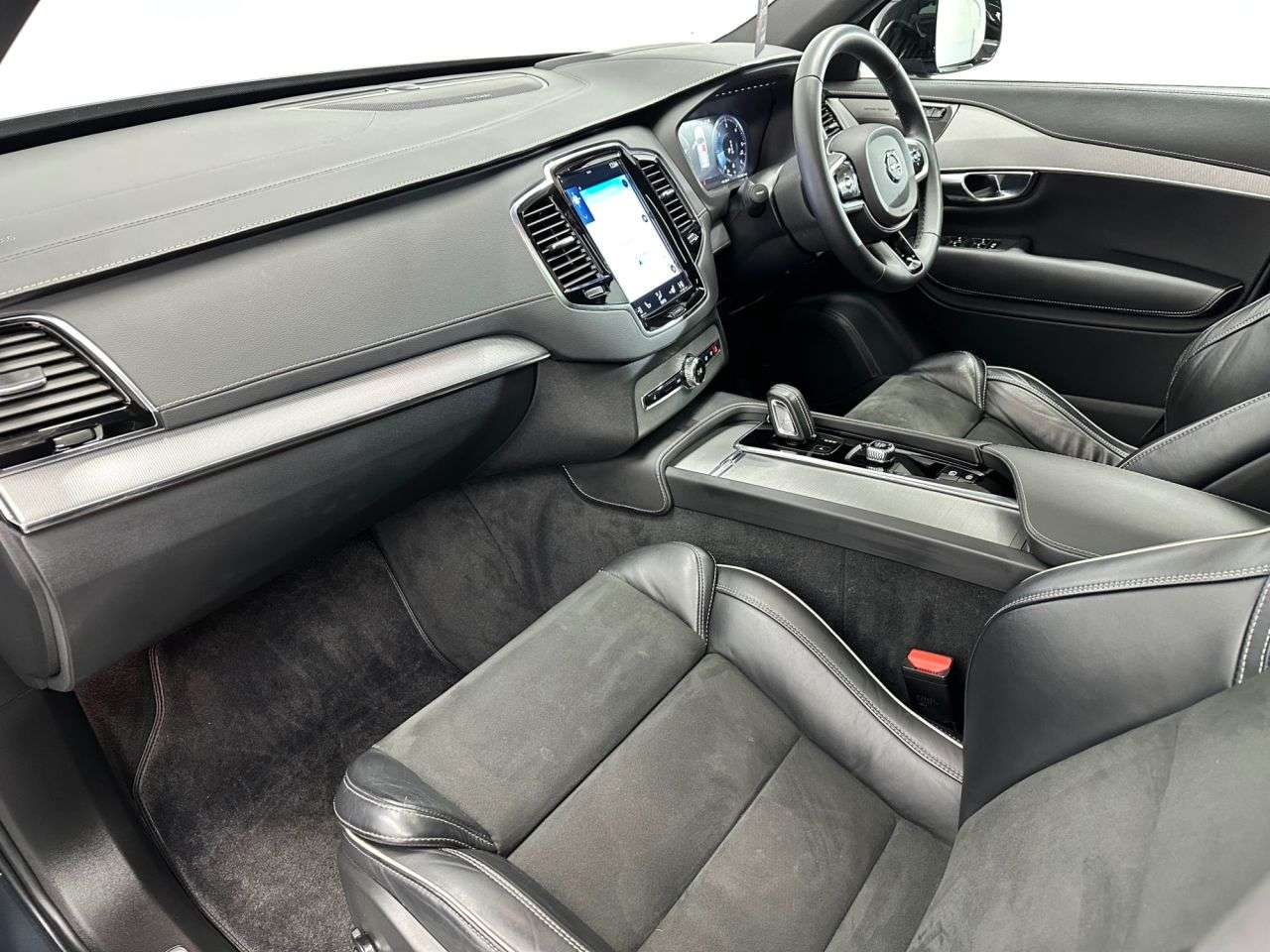 2022 VOLVO XC90 2022 VOLVO XC90