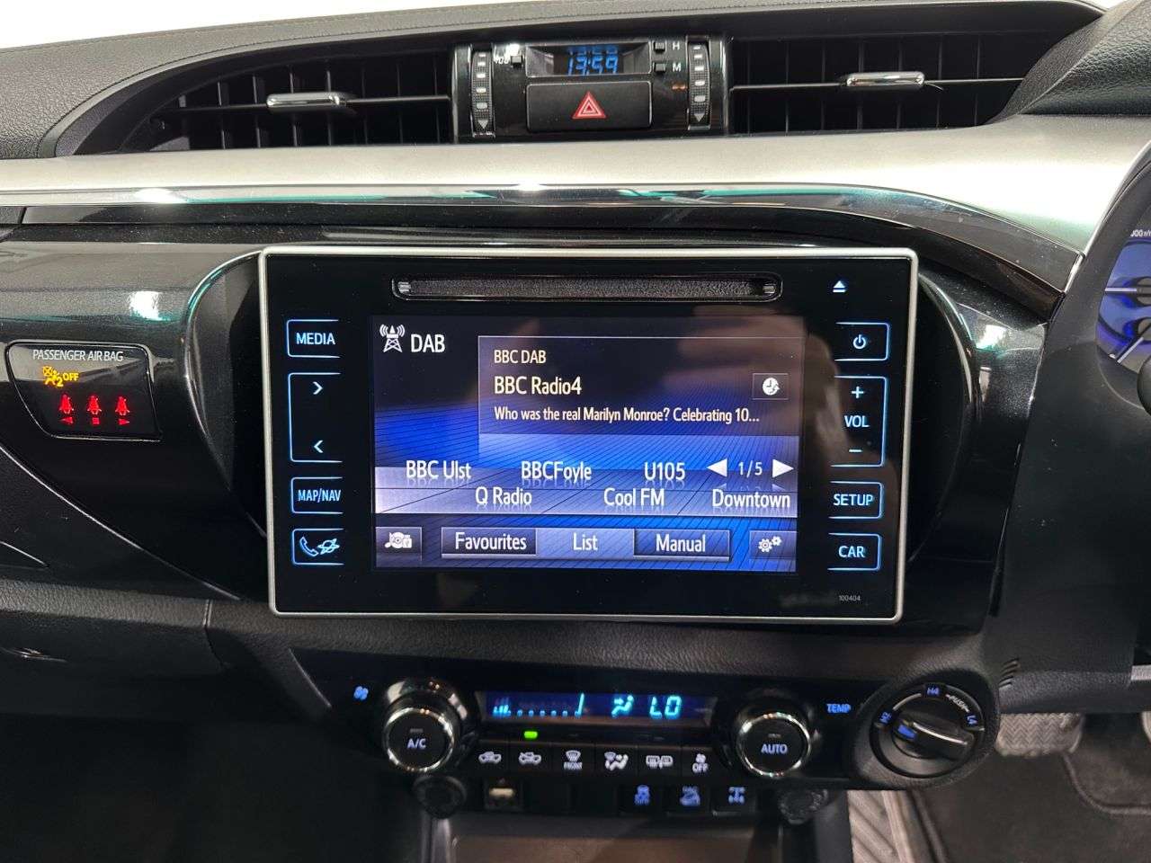 2017 TOYOTA HI-LUX 2017 TOYOTA HI-LUX