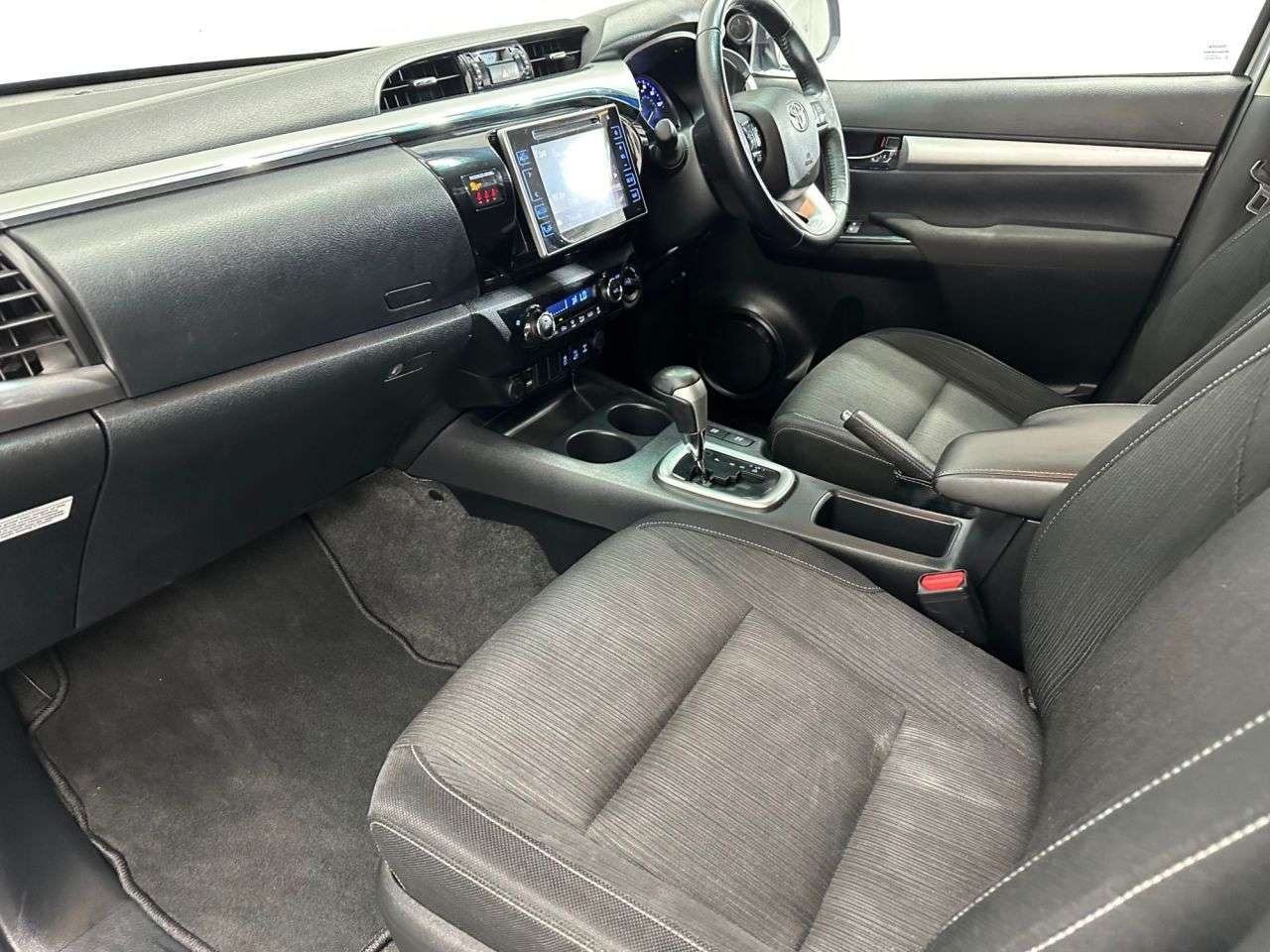2017 TOYOTA HI-LUX 2017 TOYOTA HI-LUX