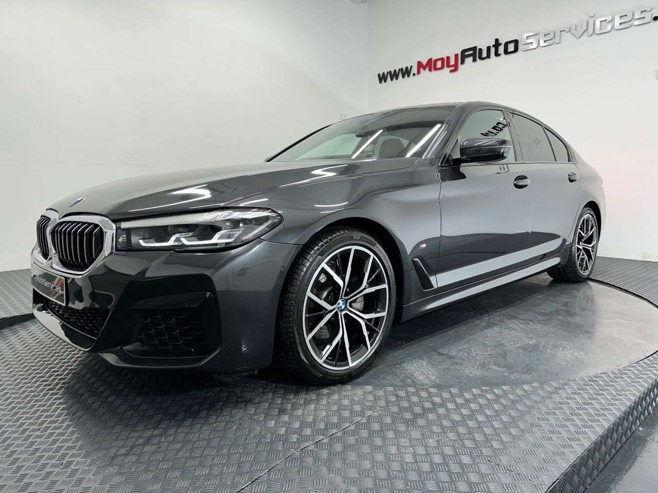 2021 BMW 5 SERIES 2021 BMW 5 SERIES