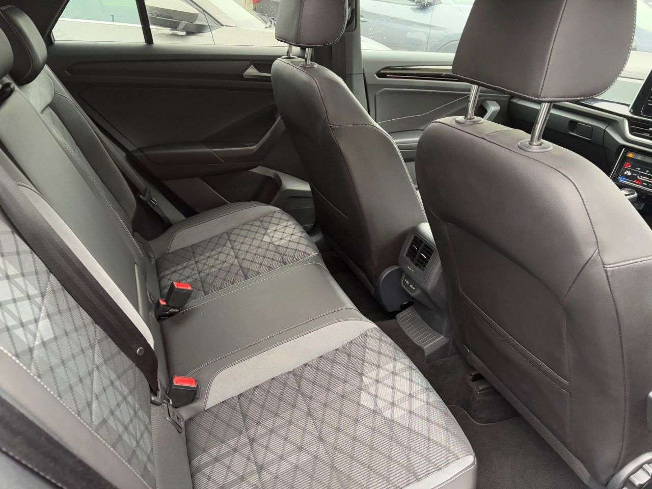 2022 VOLKSWAGEN T-ROC 2022 VOLKSWAGEN T-ROC