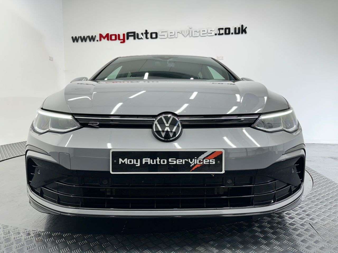 A 2024 VOLKSWAGEN GOLF 2.0 TDI R-Line Hatchback 5dr Diesel DSG Euro 6 (s/s) (150 ps) A 2024 VOLKSWAGEN GOLF 2.0 TDI R-Line Hatchback 5dr Diesel DSG Euro 6 (s/s) (150 ps)