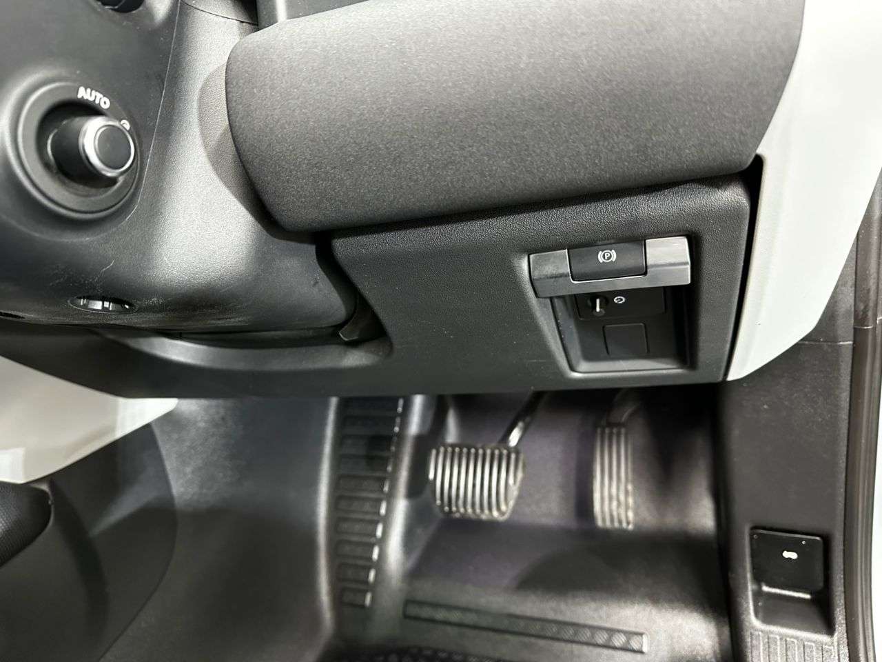 2023 LAND ROVER DEFENDER 2023 LAND ROVER DEFENDER