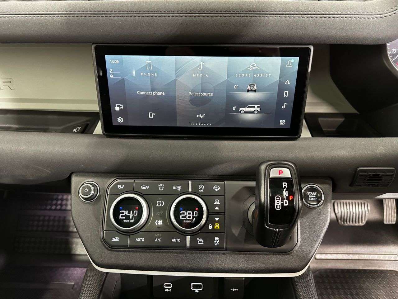 2023 LAND ROVER DEFENDER 2023 LAND ROVER DEFENDER