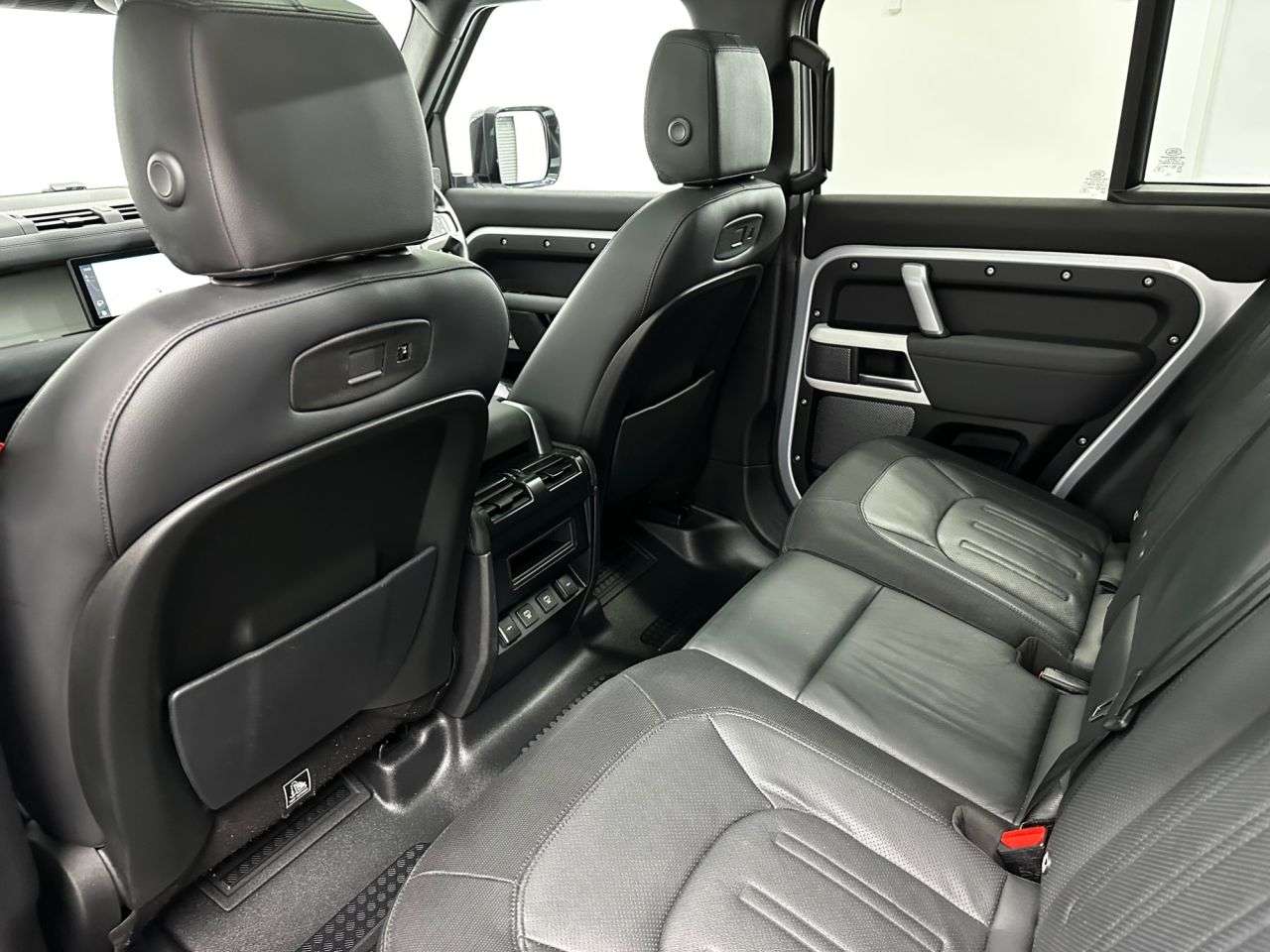 2023 LAND ROVER DEFENDER 2023 LAND ROVER DEFENDER