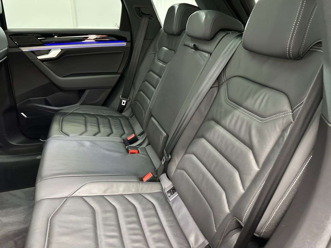 2021 VOLKSWAGEN TOUAREG 2021 VOLKSWAGEN TOUAREG