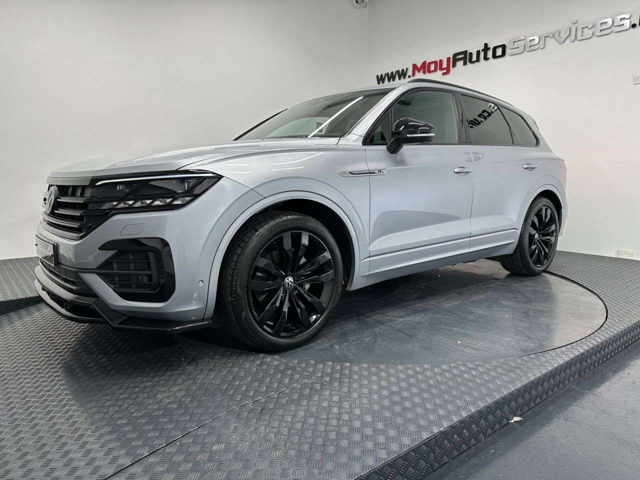 A 2021 VOLKSWAGEN TOUAREG 3.0 TDI V6 Black Edition SUV 5dr Diesel Tiptronic 4Motion Euro 6 (s/s) (286 A 2021 VOLKSWAGEN TOUAREG 3.0 TDI V6 Black Edition SUV 5dr Diesel Tiptronic 4Motion Euro 6 (s/s) (286