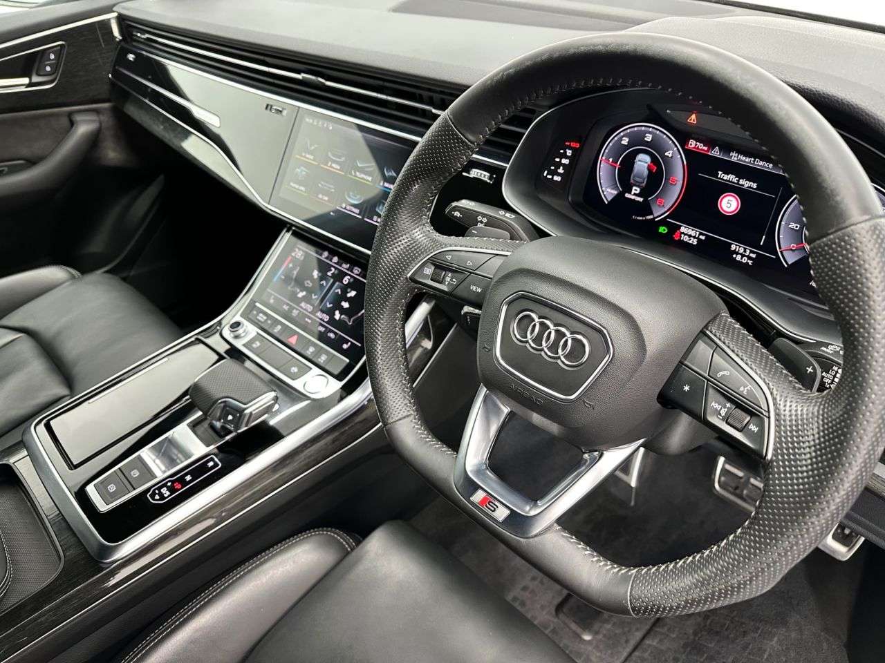 2020 AUDI Q7 2020 AUDI Q7