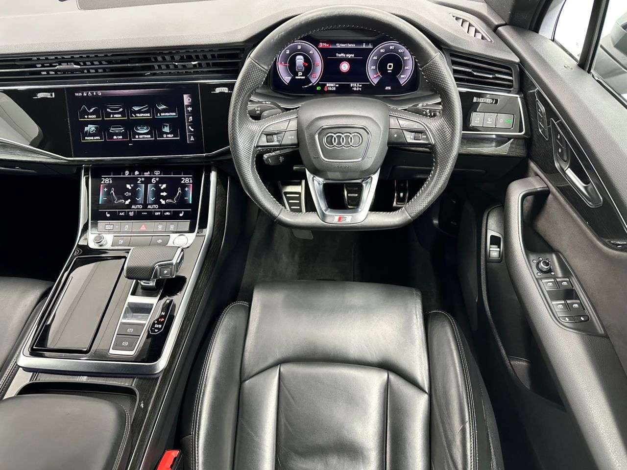2020 AUDI Q7 2020 AUDI Q7