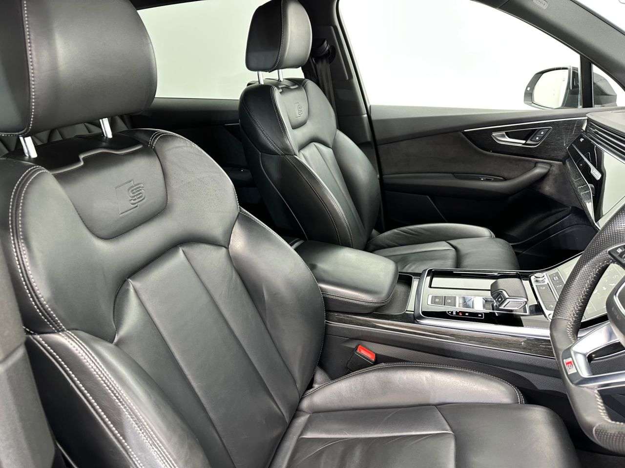 2020 AUDI Q7 2020 AUDI Q7