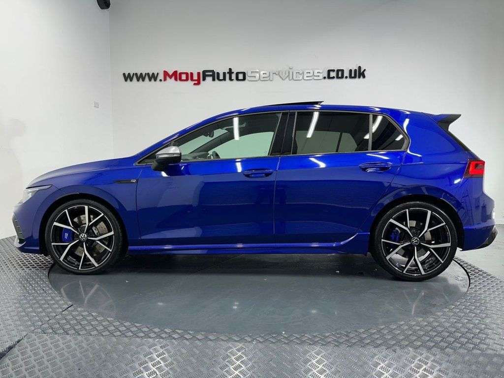 A 2023 VOLKSWAGEN GOLF 2.0 TSI R Hatchback 5dr Petrol DSG 4Motion Euro 6 (s/s) (320 ps) A 2023 VOLKSWAGEN GOLF 2.0 TSI R Hatchback 5dr Petrol DSG 4Motion Euro 6 (s/s) (320 ps)