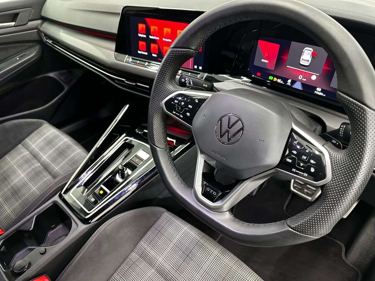 2024 VOLKSWAGEN GOLF 2024 VOLKSWAGEN GOLF