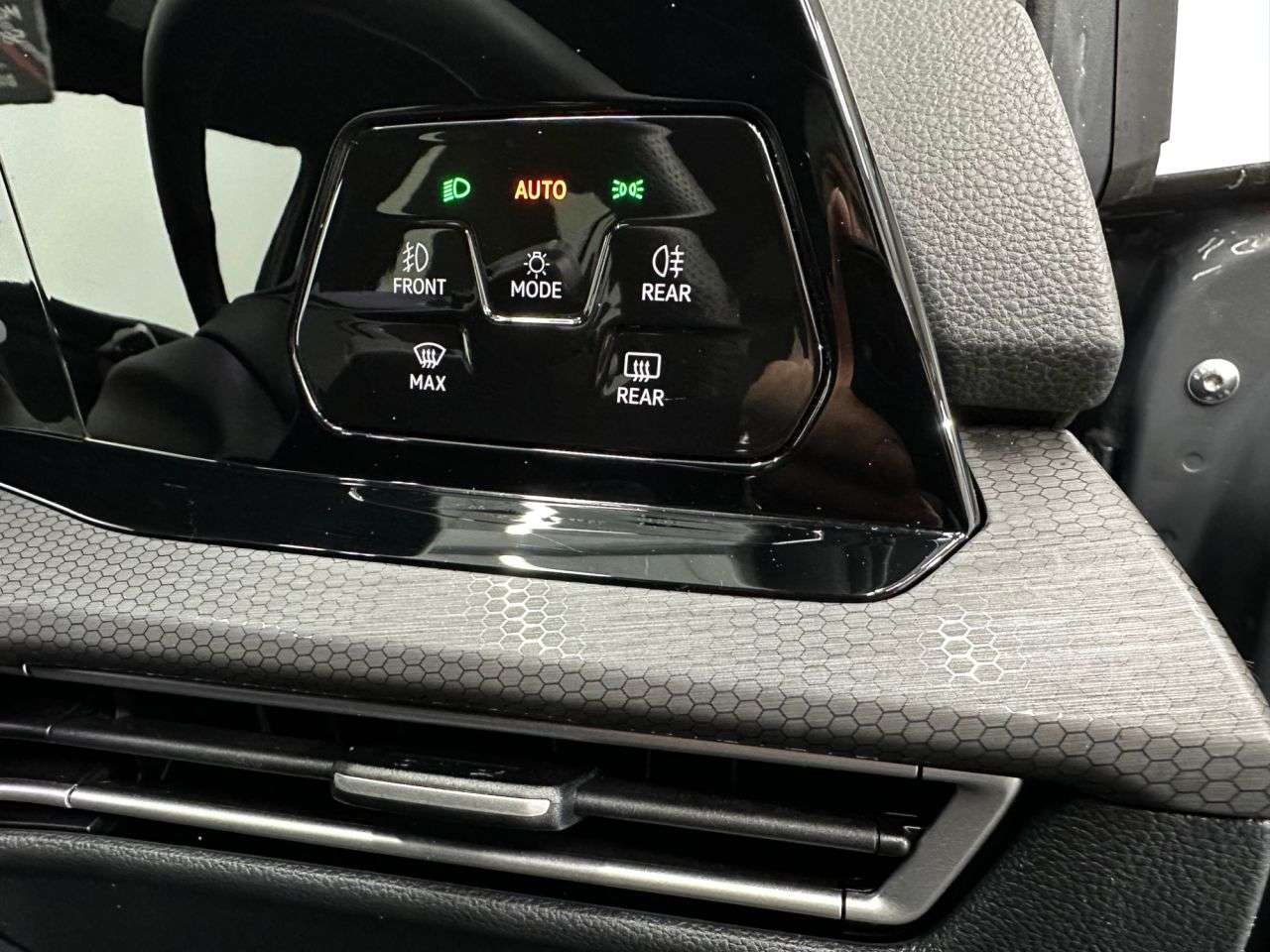 2024 VOLKSWAGEN GOLF 2024 VOLKSWAGEN GOLF