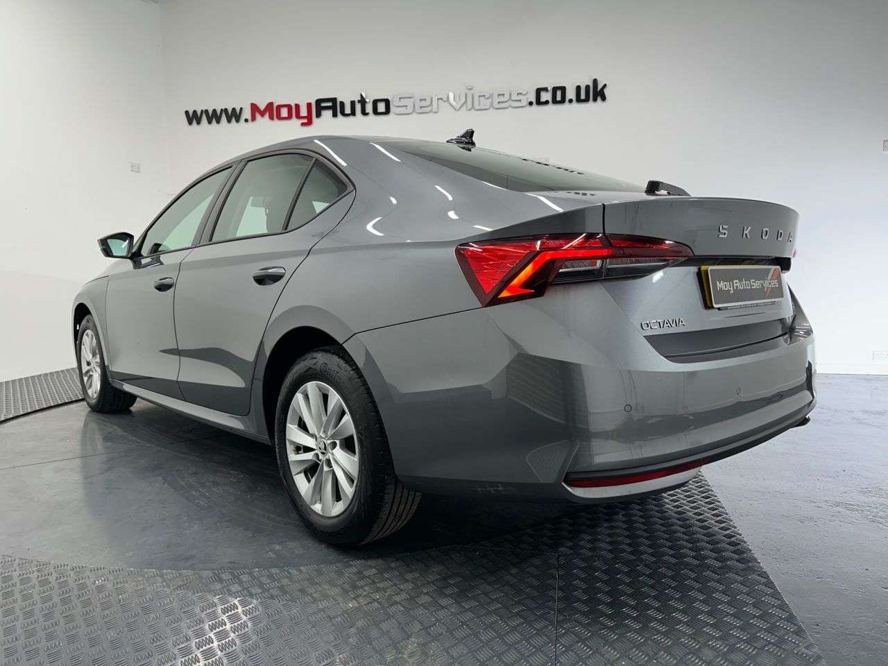 A 2024 SKODA OCTAVIA 2.0 TDI SE Technology Hatchback 5dr Diesel DSG Euro 6 (s/s) (150 ps) A 2024 SKODA OCTAVIA 2.0 TDI SE Technology Hatchback 5dr Diesel DSG Euro 6 (s/s) (150 ps)