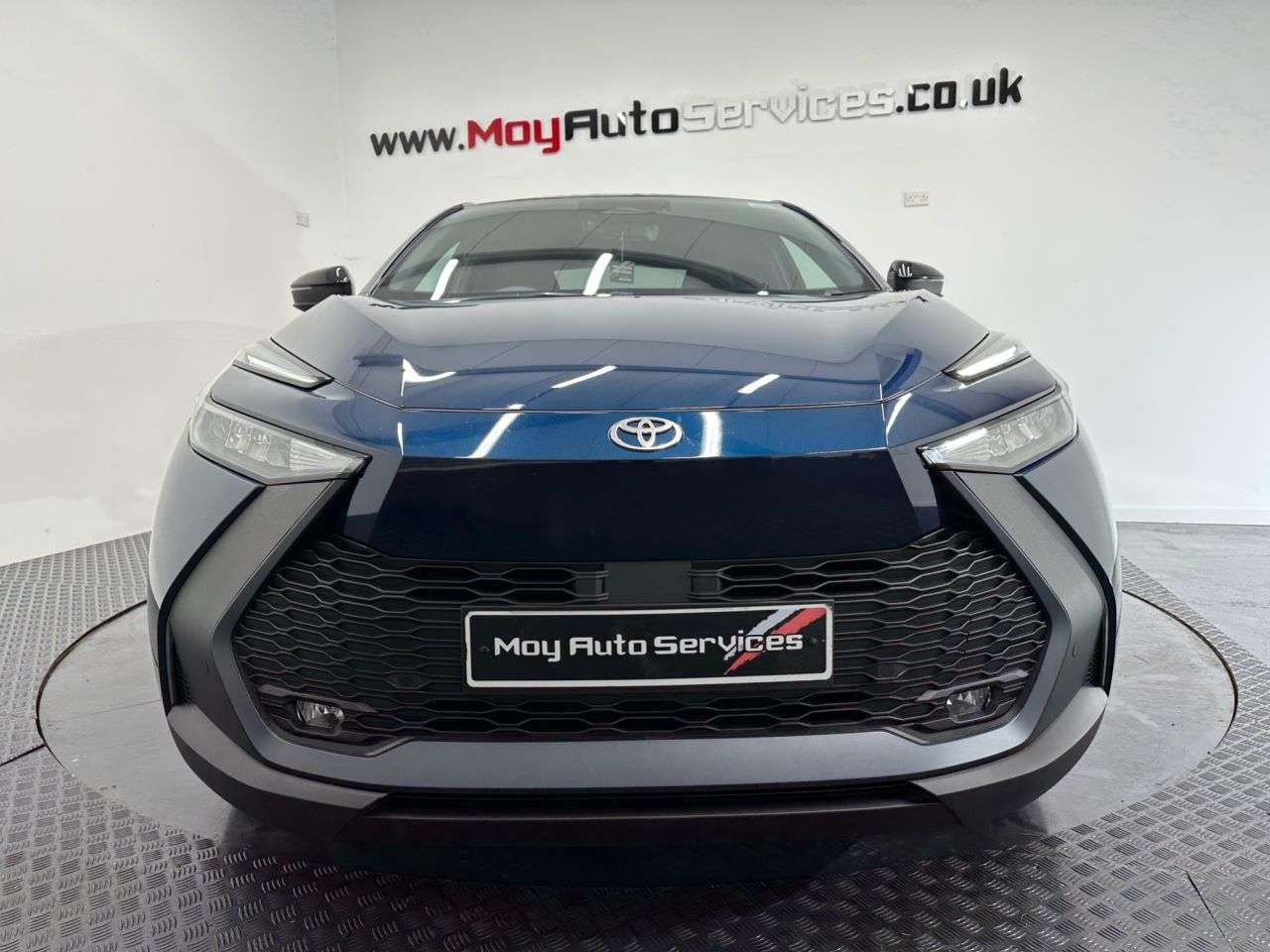 A 2024 TOYOTA C-HR 1.8 VVT-h Design SUV 5dr Petrol Hybrid CVT Euro 6 (s/s) (140 ps) A 2024 TOYOTA C-HR 1.8 VVT-h Design SUV 5dr Petrol Hybrid CVT Euro 6 (s/s) (140 ps)