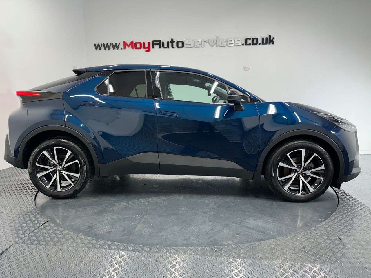 2024 TOYOTA C-HR 2024 TOYOTA C-HR