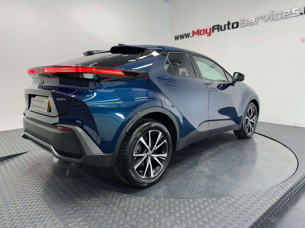 2024 TOYOTA C-HR 2024 TOYOTA C-HR