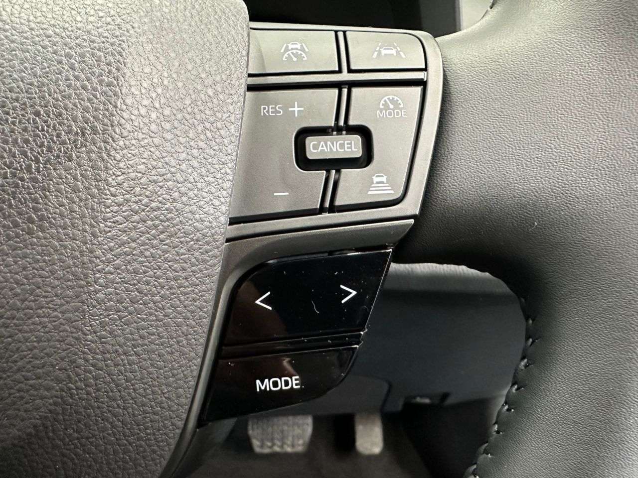 2024 TOYOTA C-HR 2024 TOYOTA C-HR