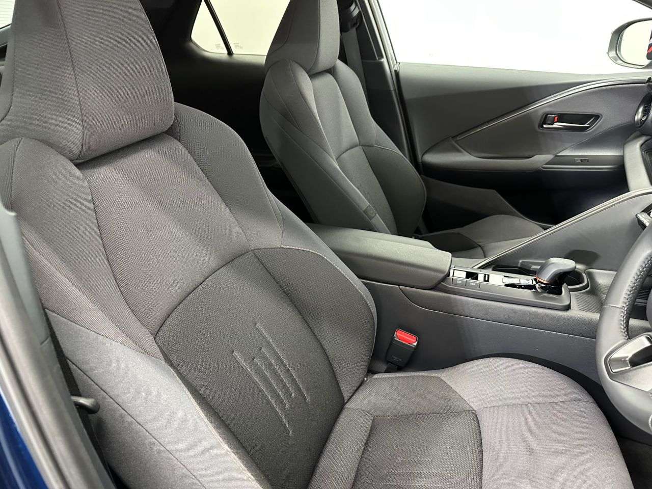 2024 TOYOTA C-HR 2024 TOYOTA C-HR