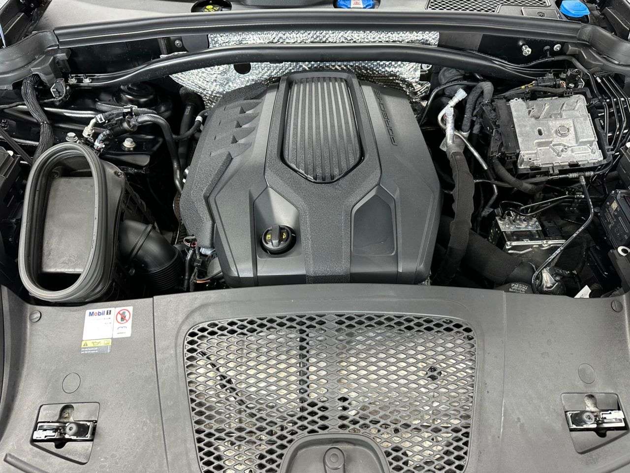 2023 PORSCHE MACAN 2023 PORSCHE MACAN