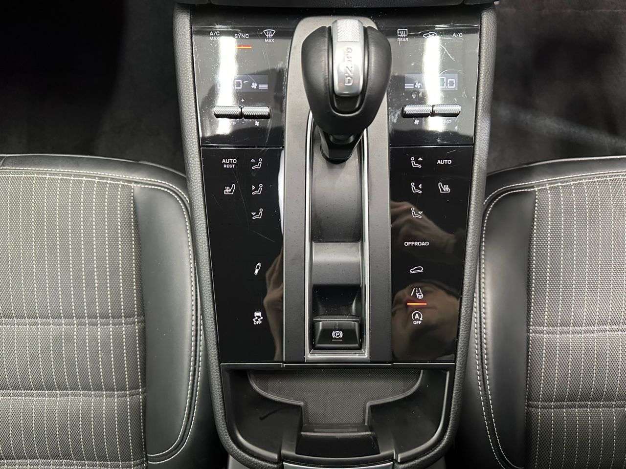 2023 PORSCHE MACAN 2023 PORSCHE MACAN