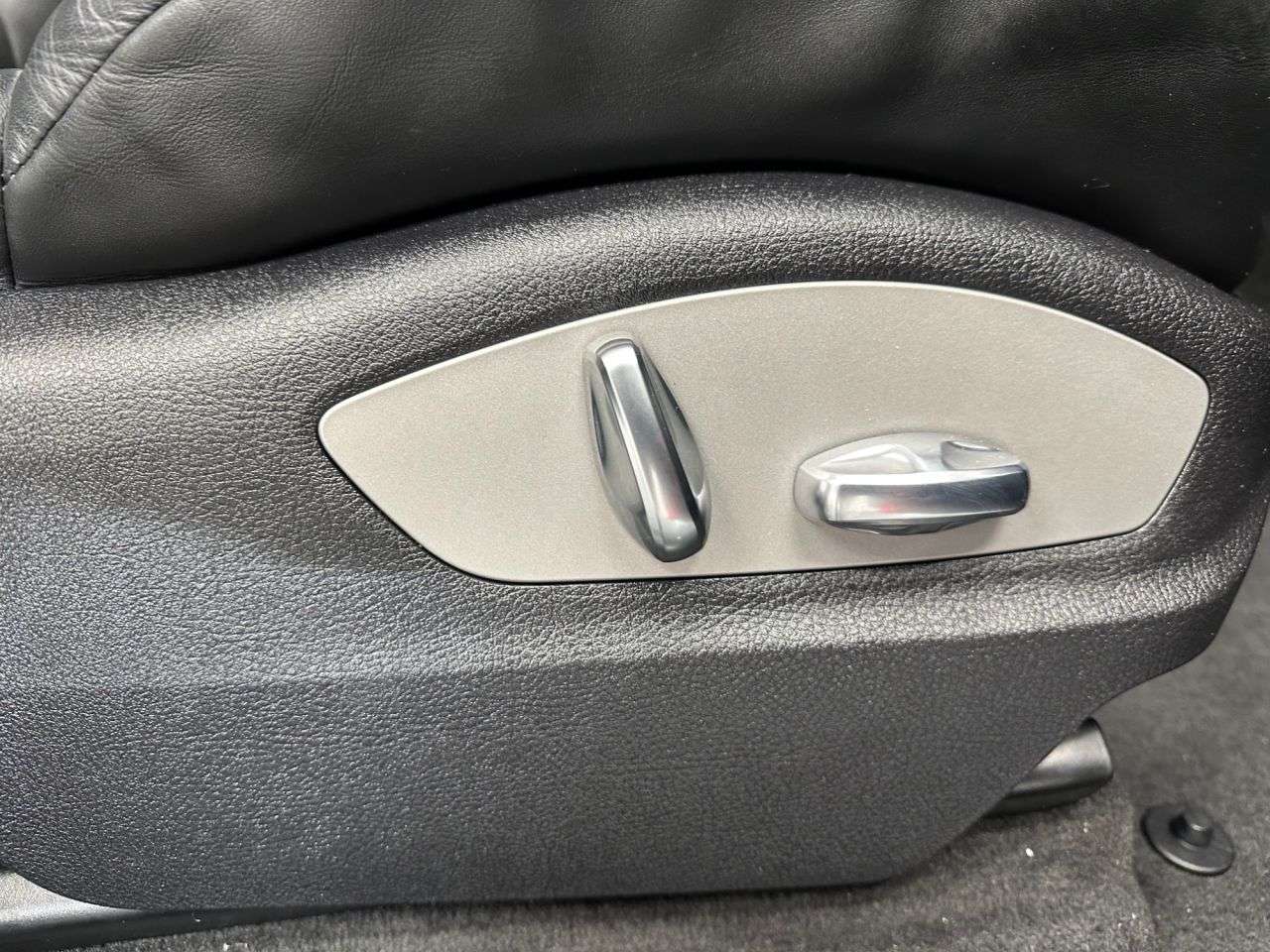 2023 PORSCHE MACAN 2023 PORSCHE MACAN