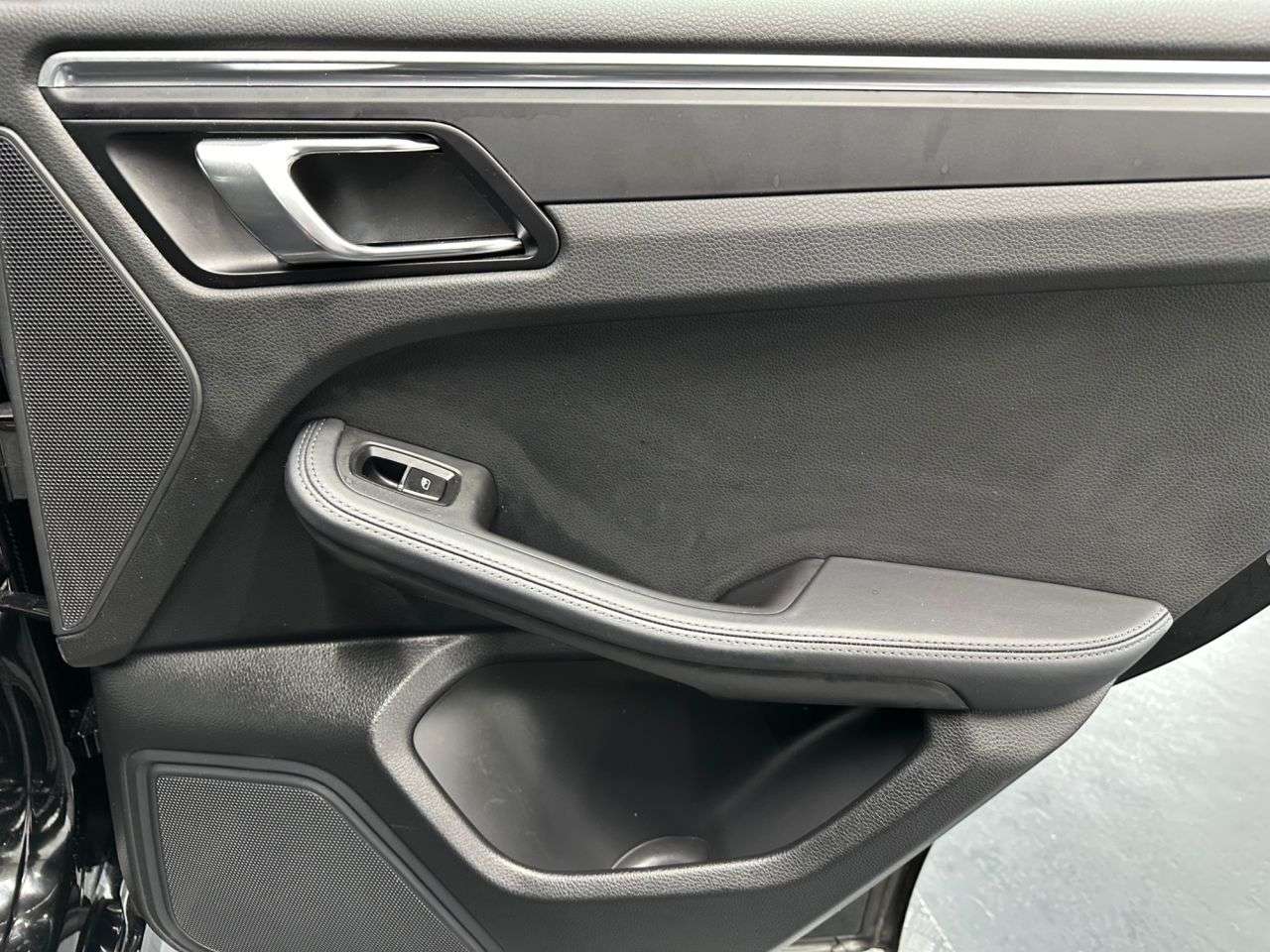 2023 PORSCHE MACAN 2023 PORSCHE MACAN