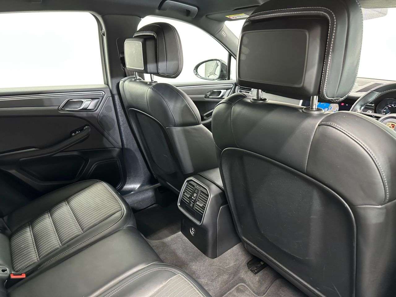 2023 PORSCHE MACAN 2023 PORSCHE MACAN