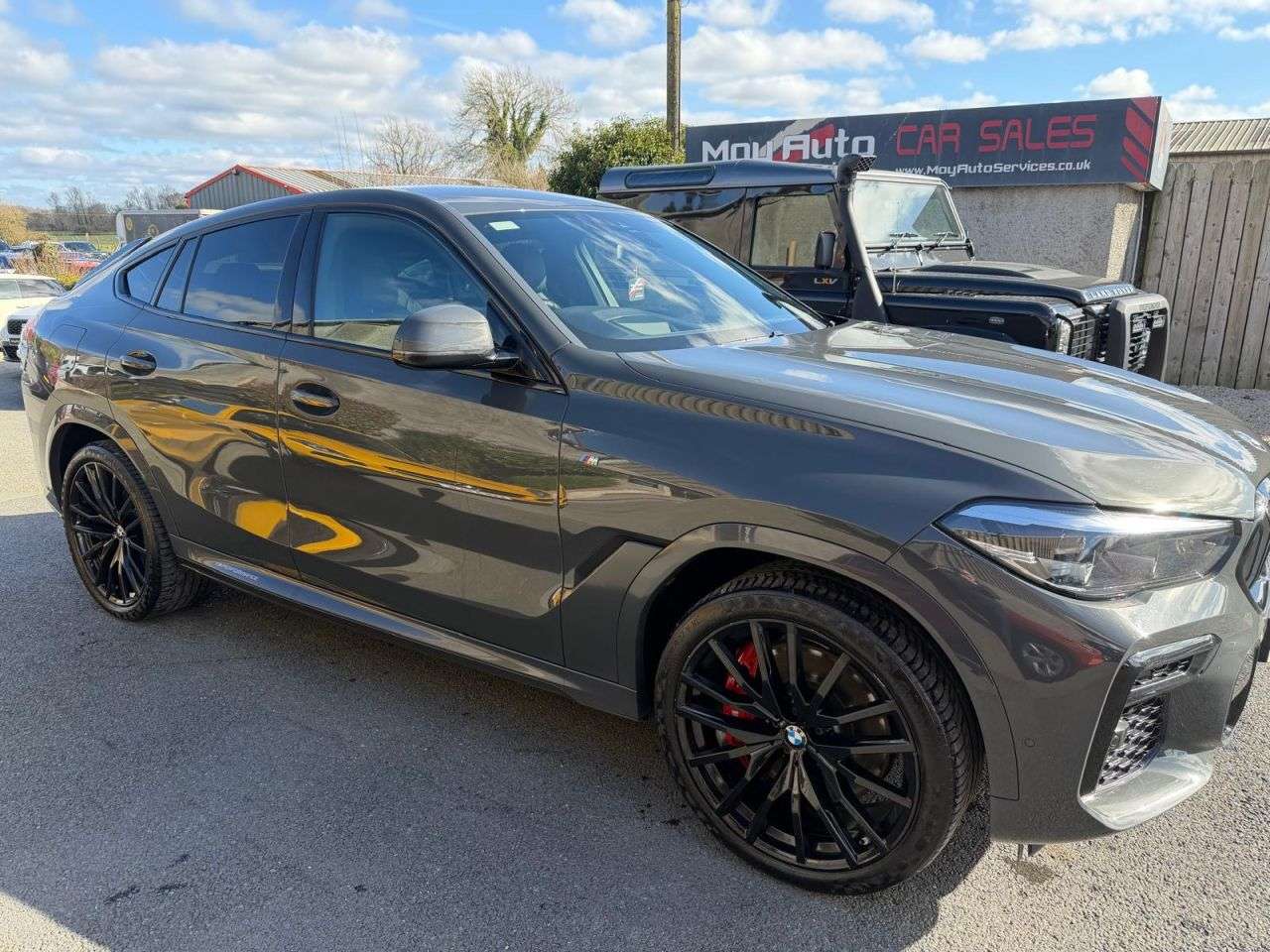 A 2022 BMW X6 3.0 40d MHT M Sport SUV 5dr Diesel Hybrid Auto xDrive Euro 6 (s/s) (340 ps) A 2022 BMW X6 3.0 40d MHT M Sport SUV 5dr Diesel Hybrid Auto xDrive Euro 6 (s/s) (340 ps)