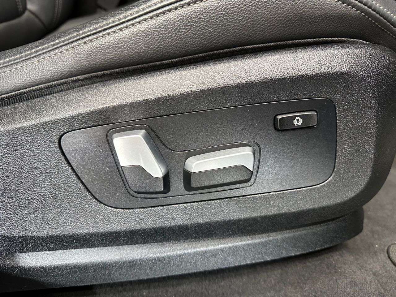 2022 BMW X6 2022 BMW X6