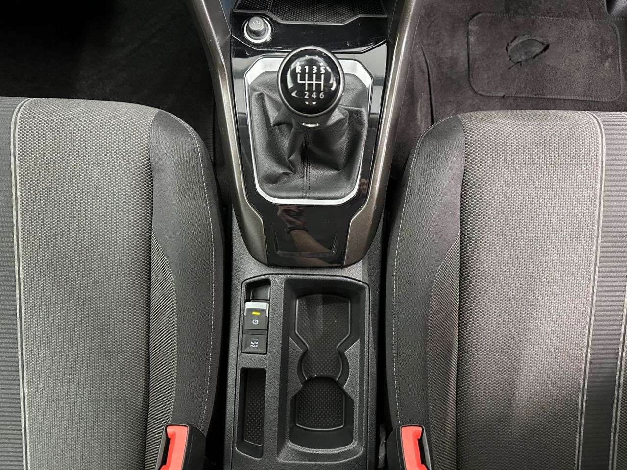 2019 VOLKSWAGEN T-ROC 2019 VOLKSWAGEN T-ROC