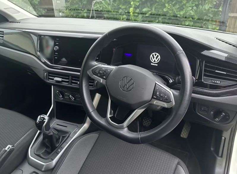 A 2023 VOLKSWAGEN POLO 1.0 EVO Life Hatchback 5dr Petrol Manual Euro 6 (s/s) (80 ps) A 2023 VOLKSWAGEN POLO 1.0 EVO Life Hatchback 5dr Petrol Manual Euro 6 (s/s) (80 ps)