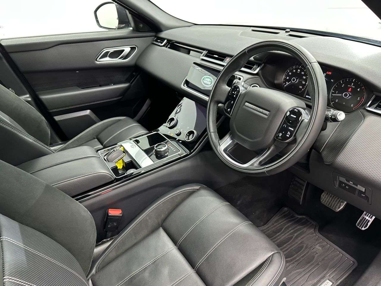 2019 LAND ROVER RANGE ROVER VELAR 2019 LAND ROVER RANGE ROVER VELAR