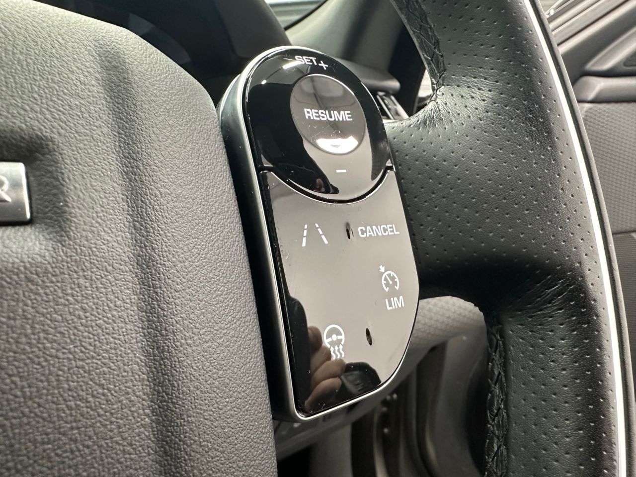 2019 LAND ROVER RANGE ROVER VELAR 2019 LAND ROVER RANGE ROVER VELAR
