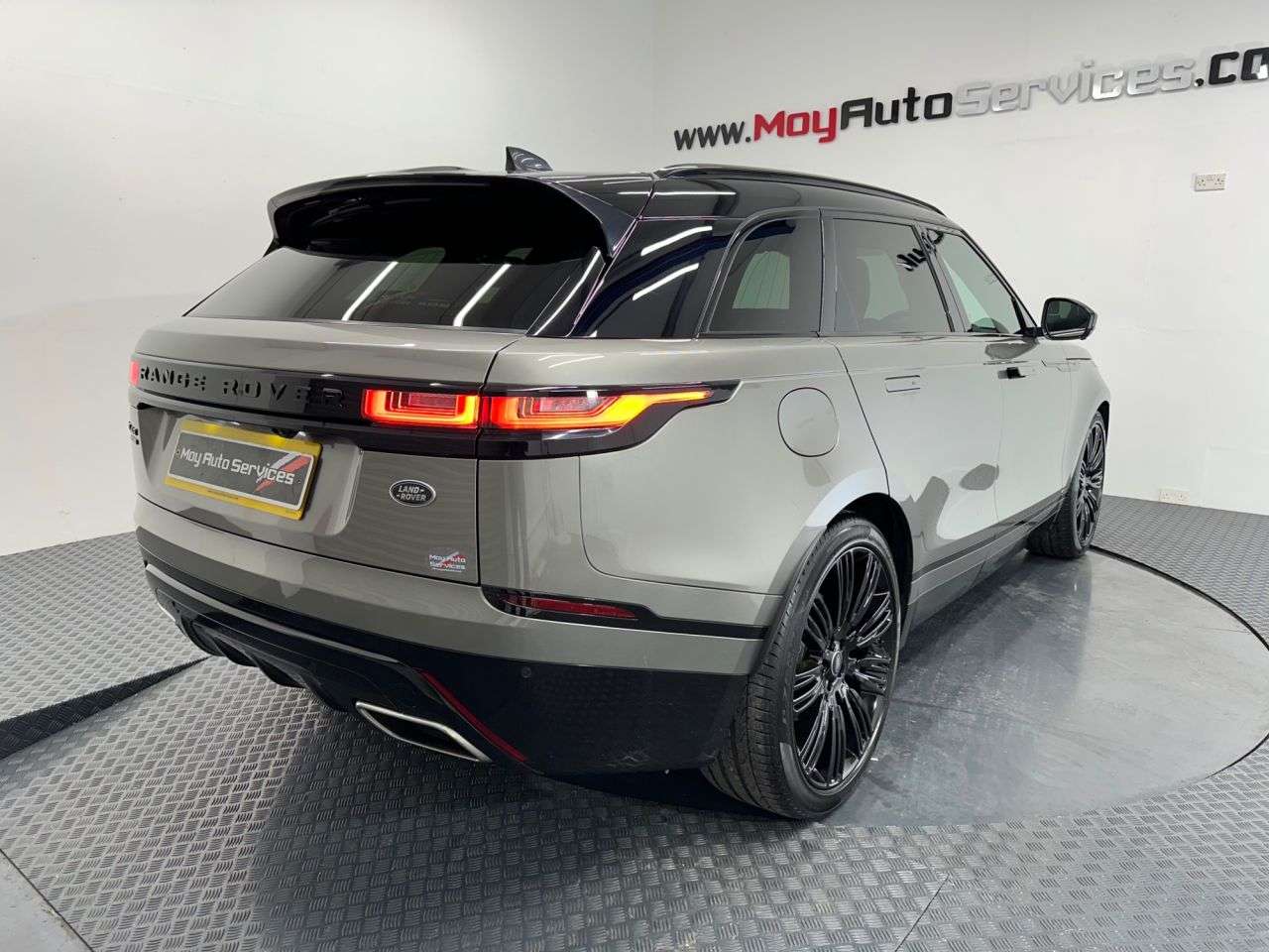 2019 LAND ROVER RANGE ROVER VELAR 2019 LAND ROVER RANGE ROVER VELAR