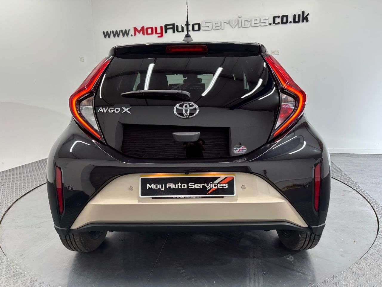 2024 TOYOTA AYGO X 2024 TOYOTA AYGO X
