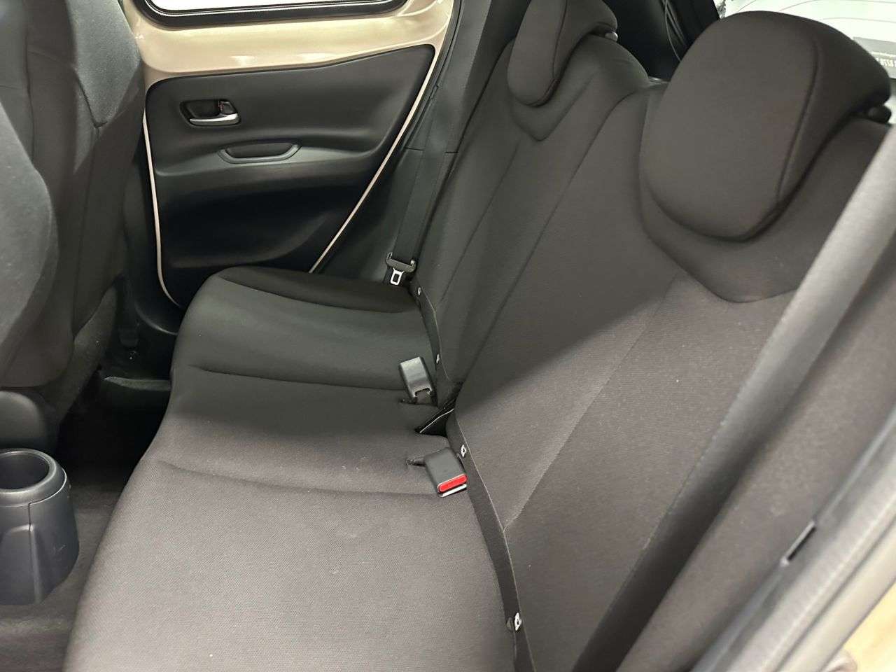 2024 TOYOTA AYGO X 2024 TOYOTA AYGO X