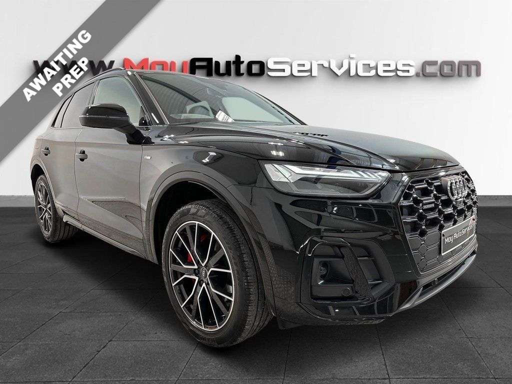 A 2022 AUDI Q5 2.0 TDI 40 Edition 1 SUV 5dr Diesel S Tronic quattro Euro 6 (s/s) (204 ps) A 2022 AUDI Q5 2.0 TDI 40 Edition 1 SUV 5dr Diesel S Tronic quattro Euro 6 (s/s) (204 ps)
