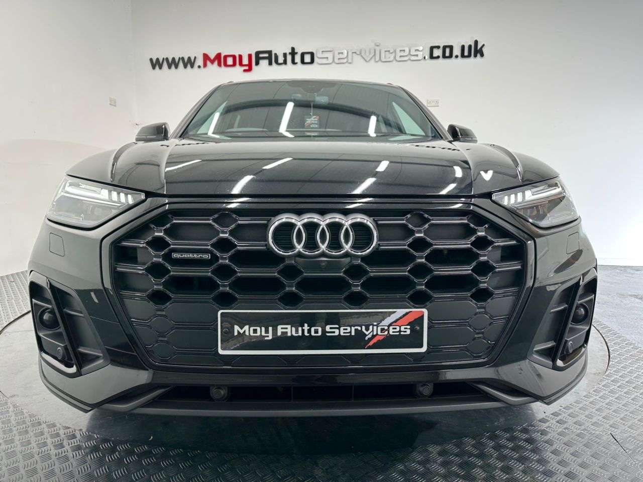 A 2022 AUDI Q5 2.0 TDI 40 Edition 1 SUV 5dr Diesel S Tronic quattro Euro 6 (s/s) (204 ps) A 2022 AUDI Q5 2.0 TDI 40 Edition 1 SUV 5dr Diesel S Tronic quattro Euro 6 (s/s) (204 ps)