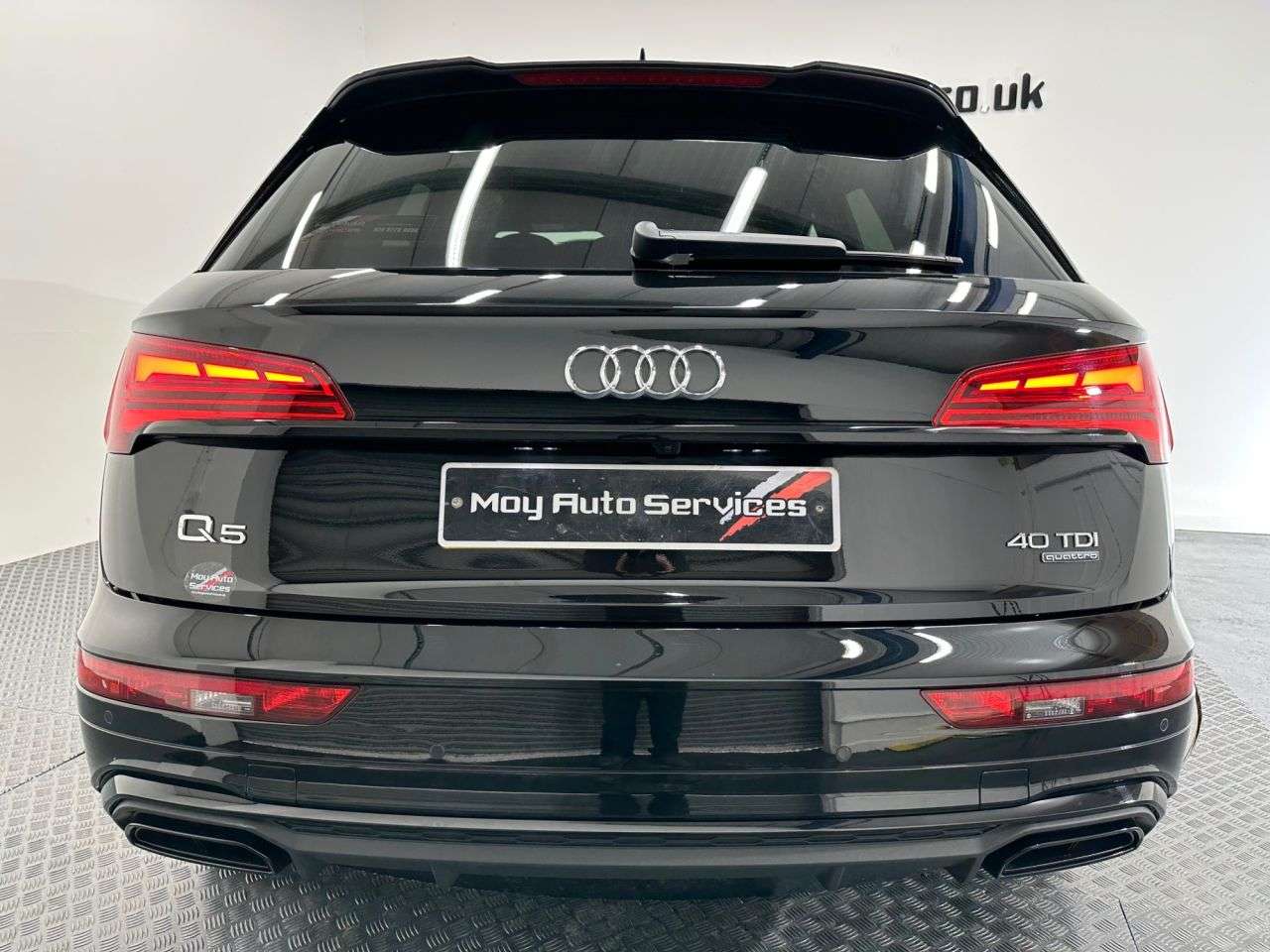 A 2022 AUDI Q5 2.0 TDI 40 Edition 1 SUV 5dr Diesel S Tronic quattro Euro 6 (s/s) (204 ps) A 2022 AUDI Q5 2.0 TDI 40 Edition 1 SUV 5dr Diesel S Tronic quattro Euro 6 (s/s) (204 ps)