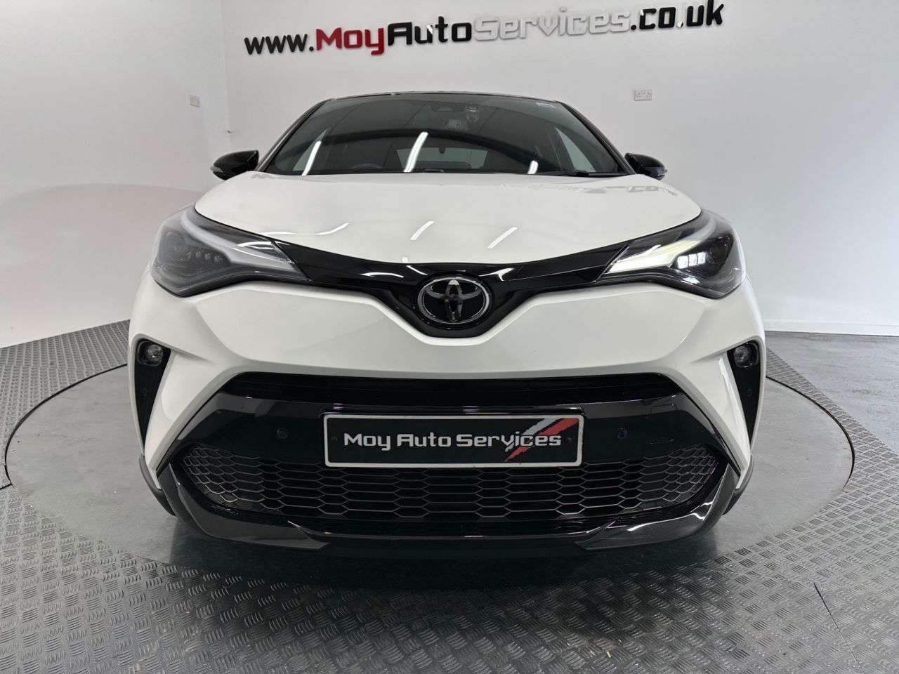 A 2023 TOYOTA C-HR 1.8 VVT-h GR SPORT SUV 5dr Petrol Hybrid CVT Euro 6 (s/s) (122 ps) A 2023 TOYOTA C-HR 1.8 VVT-h GR SPORT SUV 5dr Petrol Hybrid CVT Euro 6 (s/s) (122 ps)