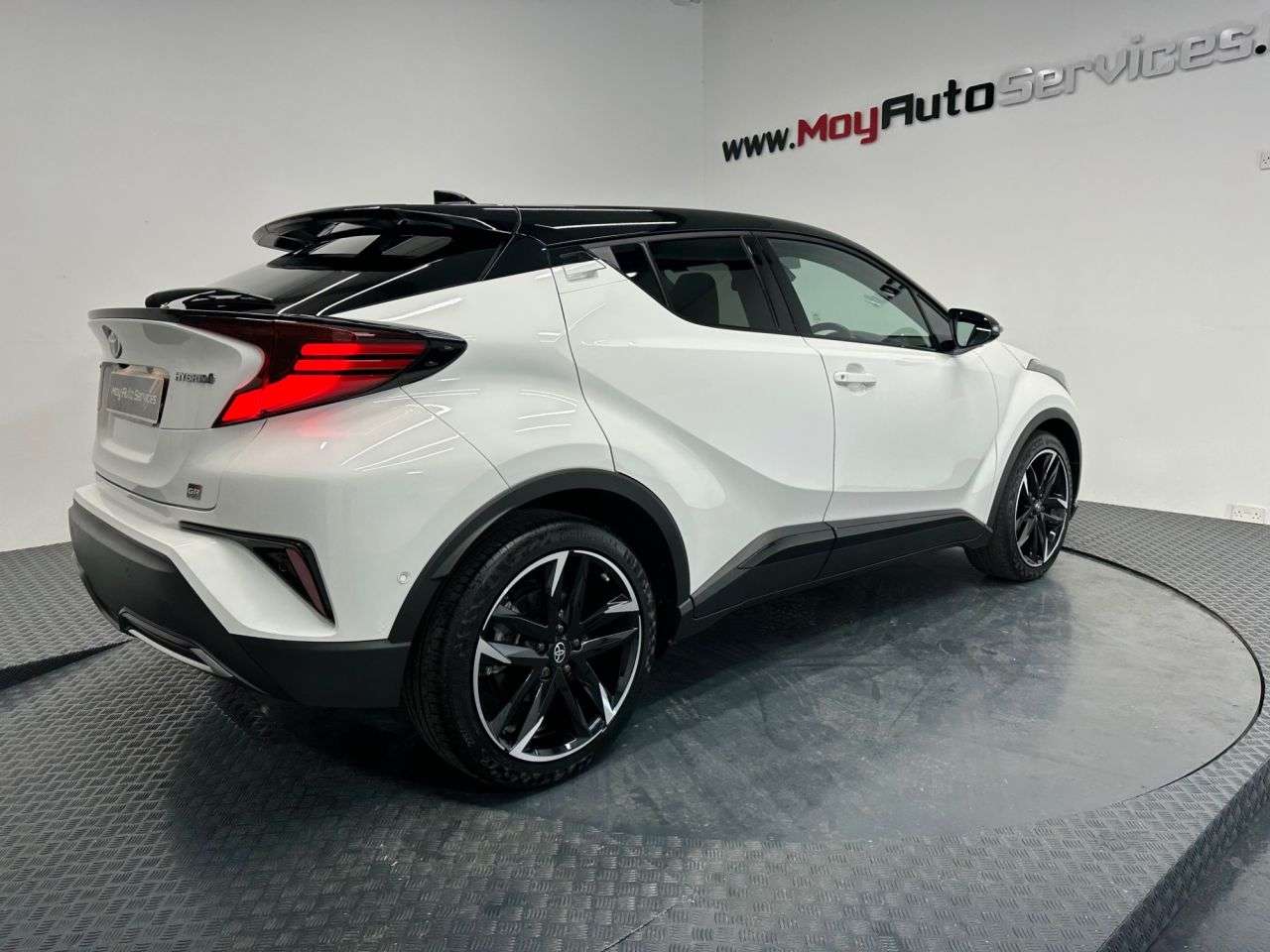2023 TOYOTA C-HR 2023 TOYOTA C-HR