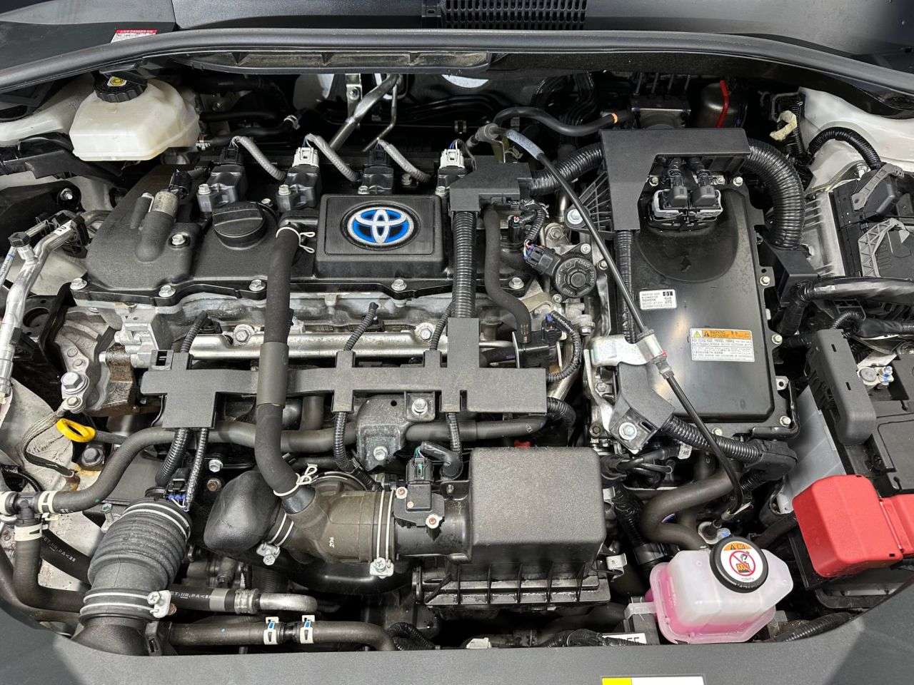 2023 TOYOTA C-HR 2023 TOYOTA C-HR